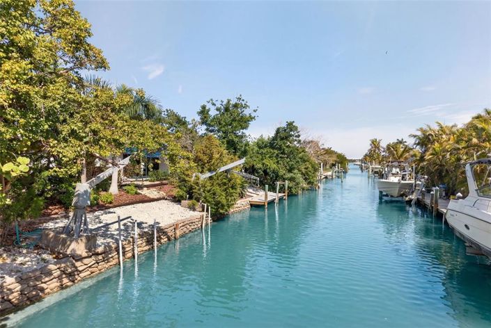 Image No.32-3 Bed Property for sale