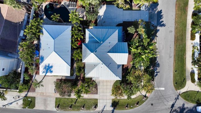 Image No.13-8 Bed Property for sale