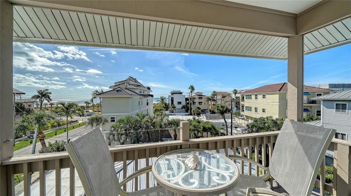 Image No.21-8 Bed Property for sale