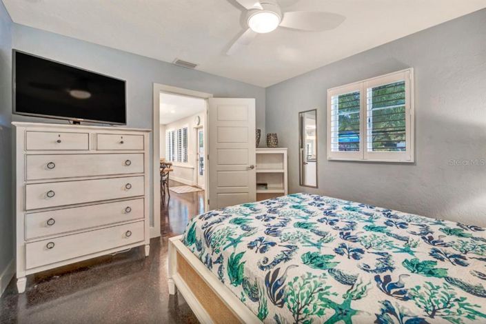 Image No.11-4 Bed Property for sale