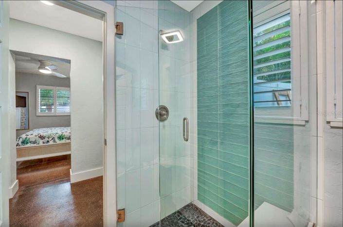 Image No.14-4 Bed Property for sale