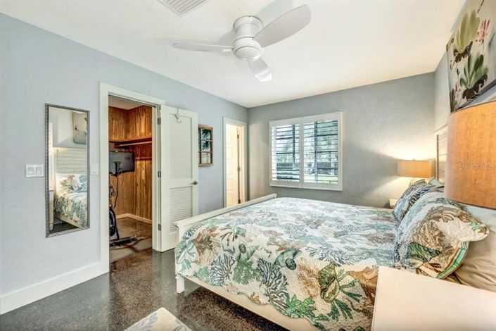 Image No.20-4 Bed Property for sale