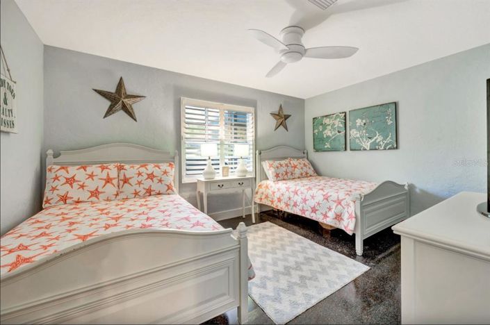 Image No.24-4 Bed Property for sale