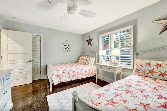 Image No.25-4 Bed Property for sale