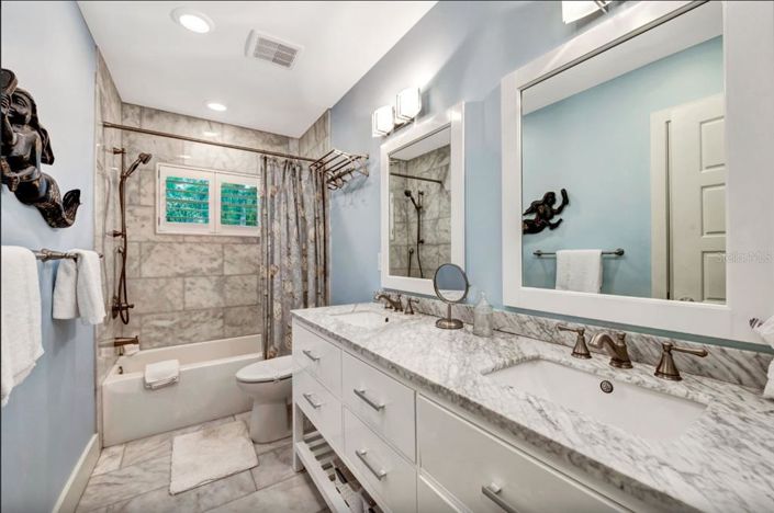 Image No.27-4 Bed Property for sale