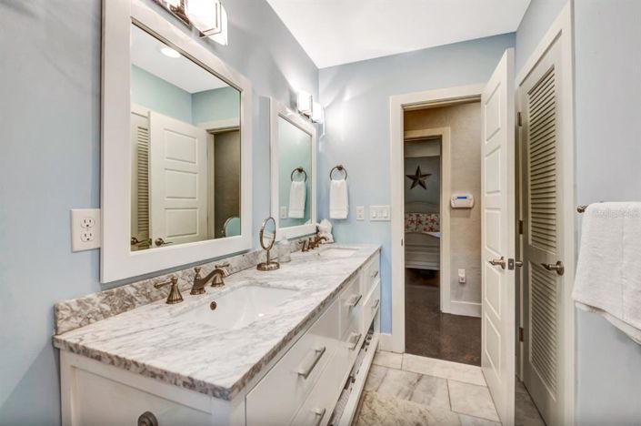 Image No.29-4 Bed Property for sale