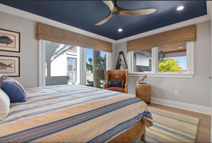 Image No.14-7 Bed Property for sale