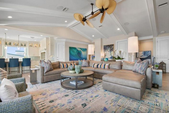 Image No.34-7 Bed Property for sale