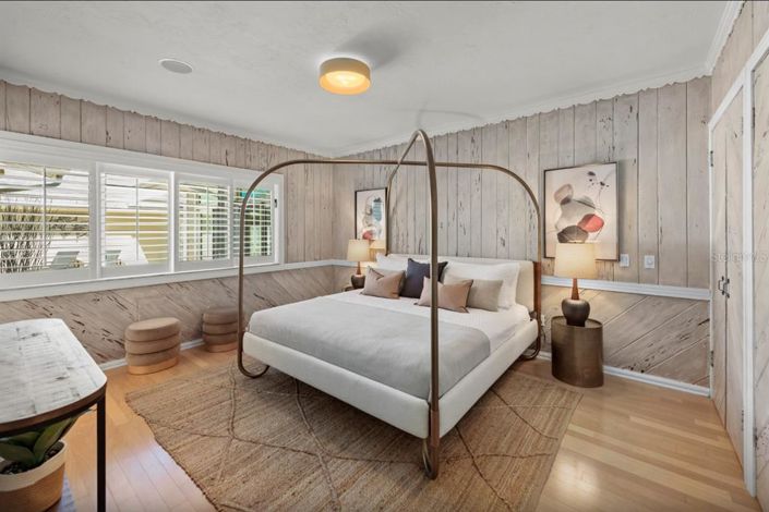 Image No.19-3 Bed Property for sale