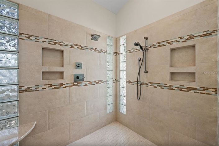 Image No.25-3 Bed Property for sale