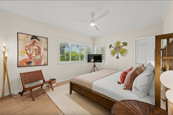 Image No.26-3 Bed Property for sale