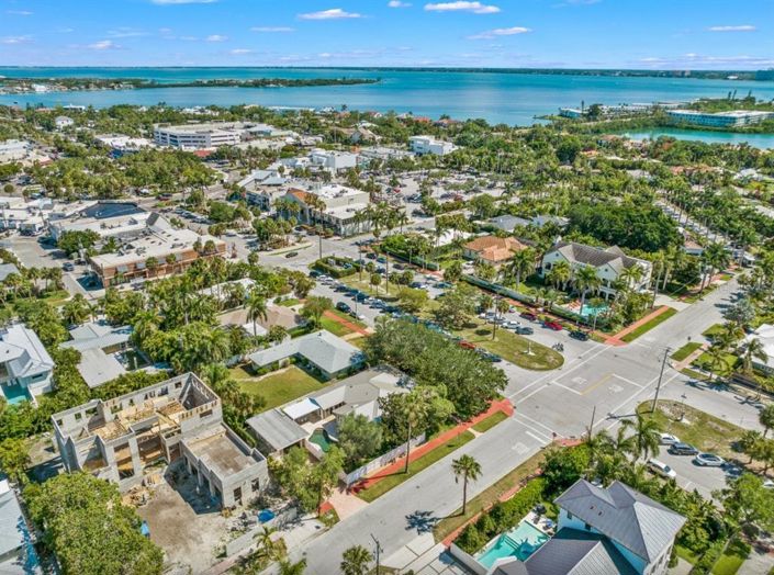 Image No.39-3 Bed Property for sale