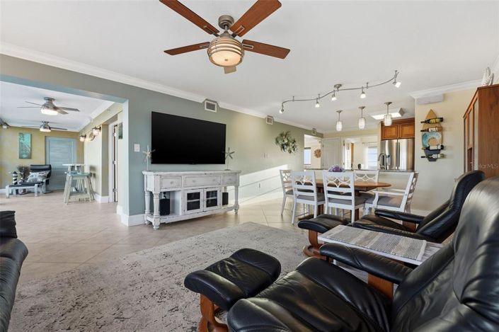 Image No.22-3 Bed Property for sale