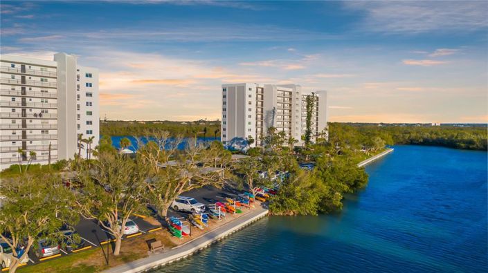 Image No.3-3 Bed Property for sale