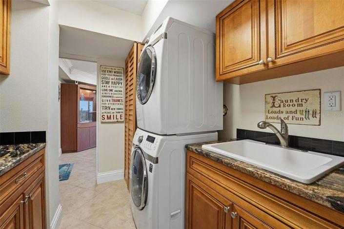 Image No.37-3 Bed Property for sale