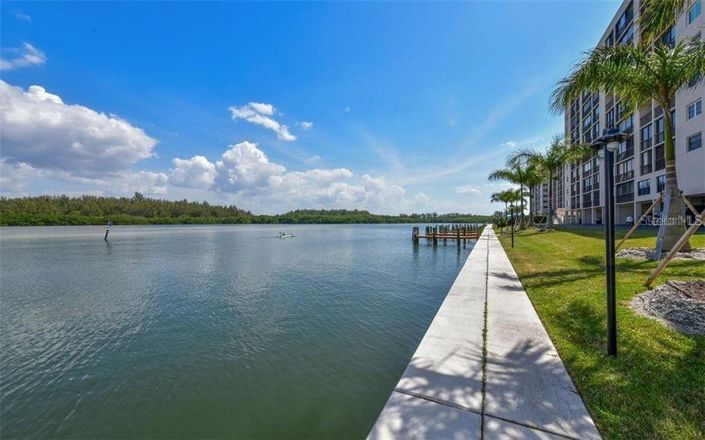 Image No.42-3 Bed Property for sale