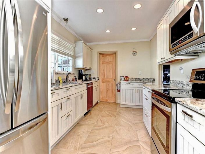 Image No.53-3 Bed Property for sale