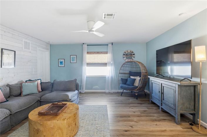 Image No.16-3 Bed Property for sale