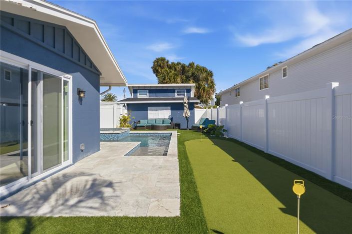 Image No.37-3 Bed Property for sale