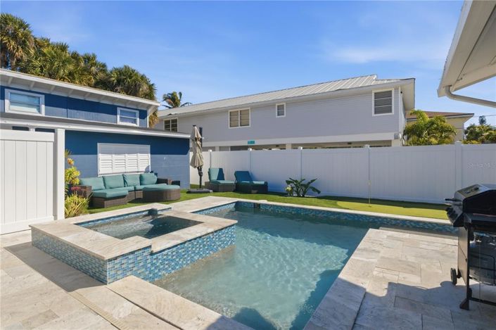 Image No.43-3 Bed Property for sale