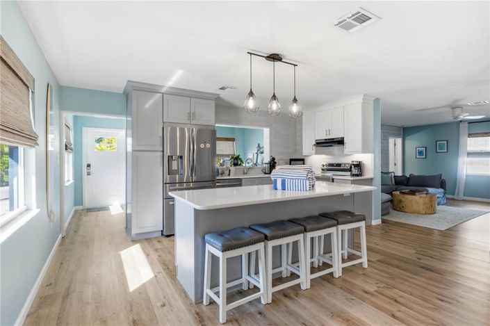 Image No.6-3 Bed Property for sale