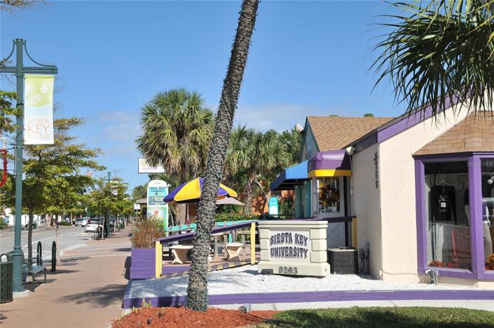 Image No.57-2 Bed Property for sale