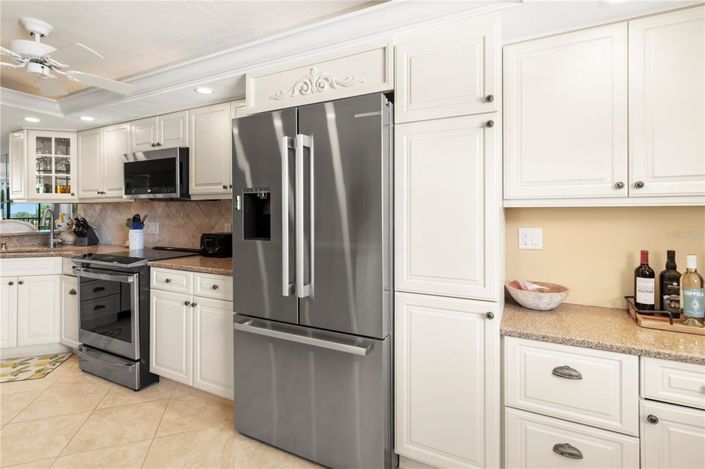 Image No.6-2 Bed Property for sale