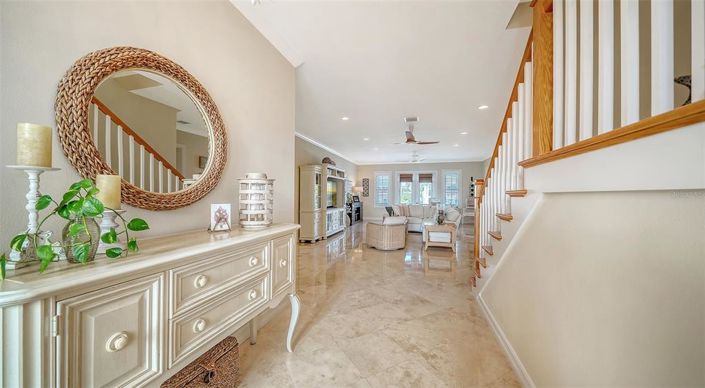 Image No.15-4 Bed Property for sale