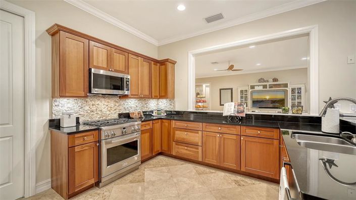 Image No.36-4 Bed Property for sale