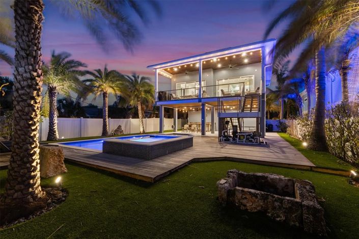 Image No.7-4 Bed Property for sale