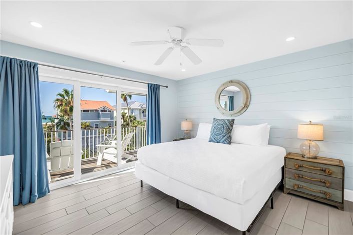 Image No.36-8 Bed Property for sale