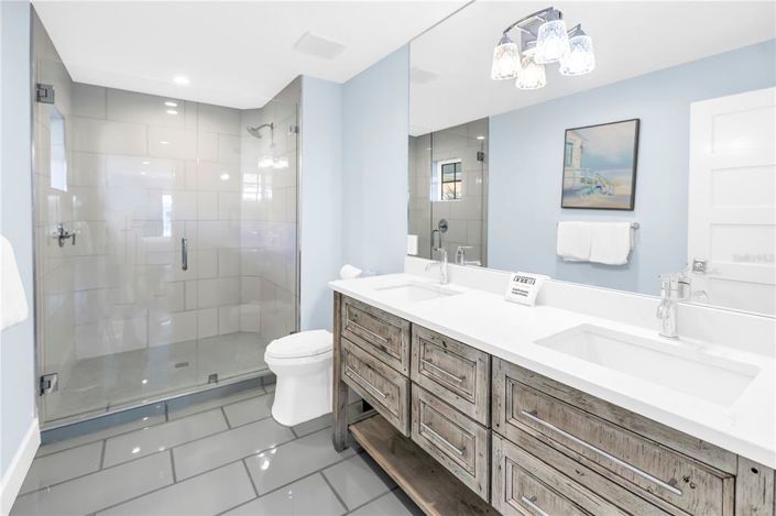 Image No.39-8 Bed Property for sale