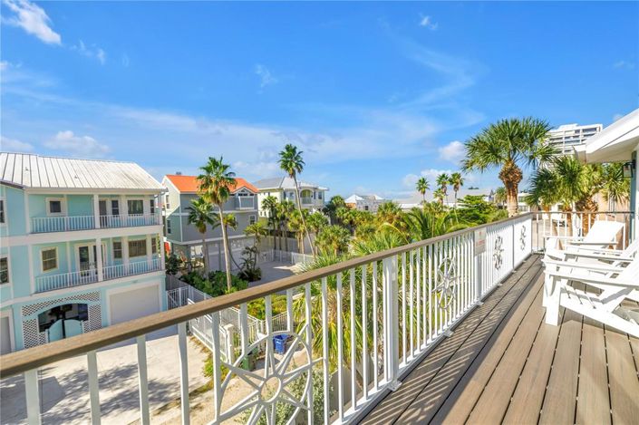 Image No.44-8 Bed Property for sale