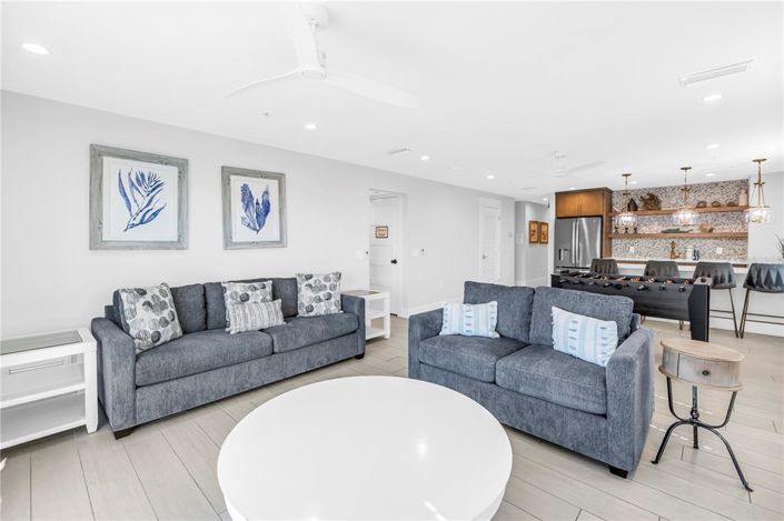 Image No.45-8 Bed Property for sale