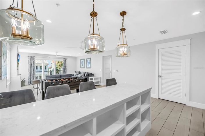 Image No.56-8 Bed Property for sale