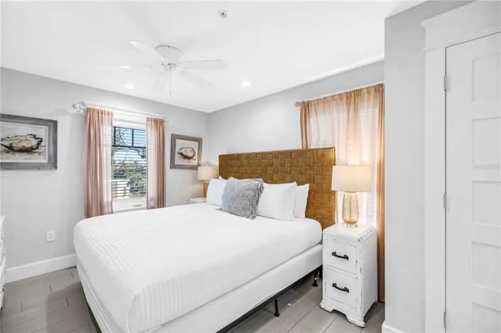 Image No.58-8 Bed Property for sale