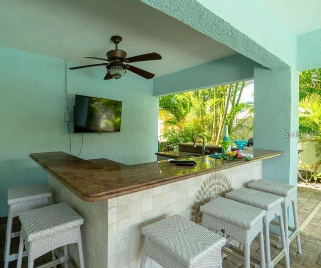 Image No.39-6 Bed Property for sale