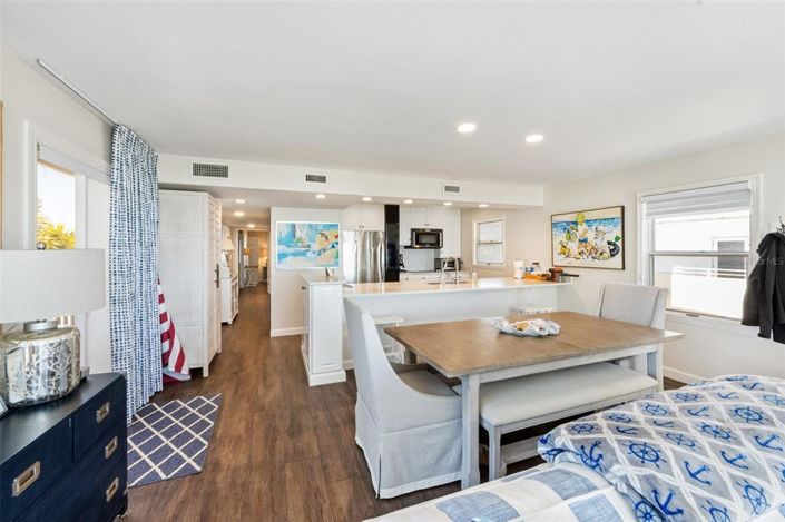 Image No.9-4 Bed Property for sale