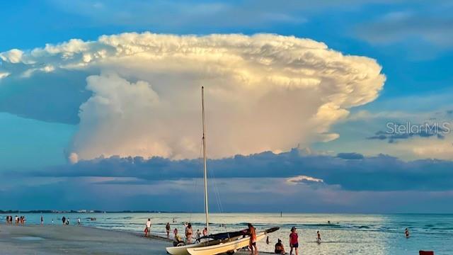 Image No.17-3 Bed Property for sale