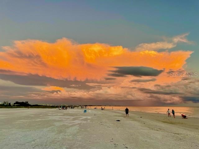 Image No.21-3 Bed Property for sale