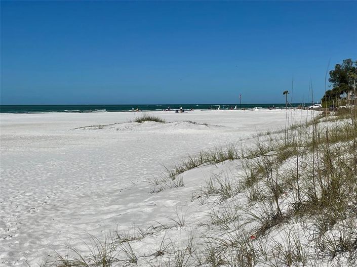 Image No.32-3 Bed Property for sale