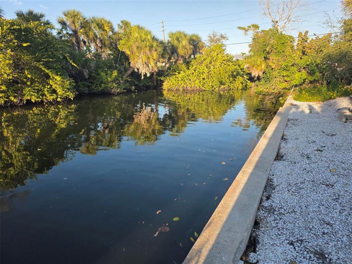 Image No.8-3 Bed Property for sale