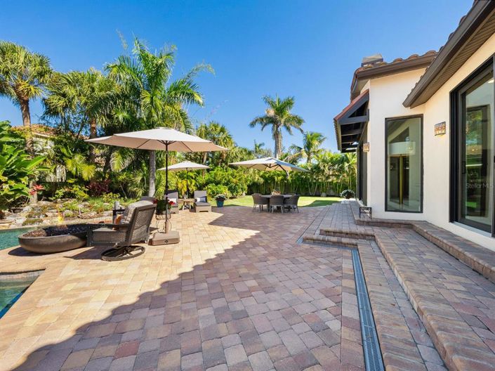 Image No.43-4 Bed Property for sale