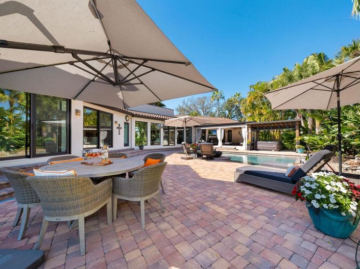 Image No.45-4 Bed Property for sale