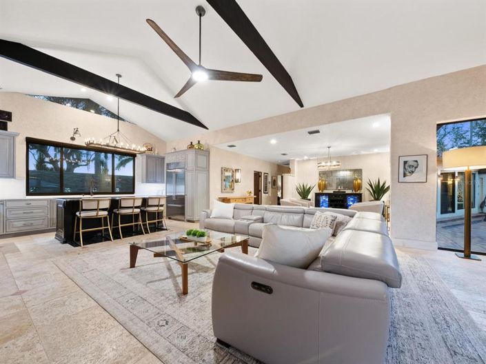 Image No.51-4 Bed Property for sale