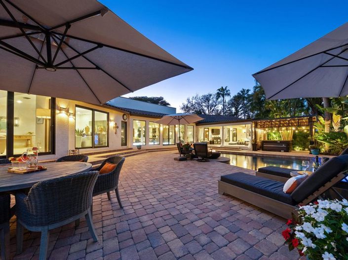 Image No.7-4 Bed Property for sale