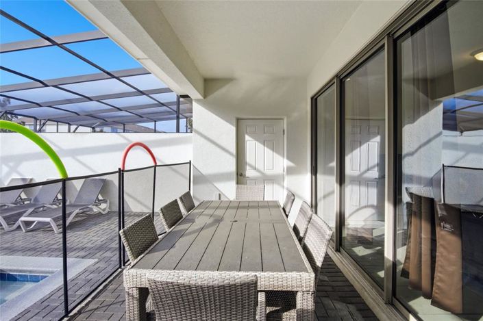 Image No.37-5 Bed Townhouse for sale