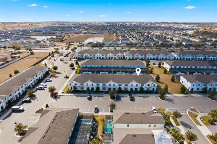 Image No.42-5 Bed Townhouse for sale