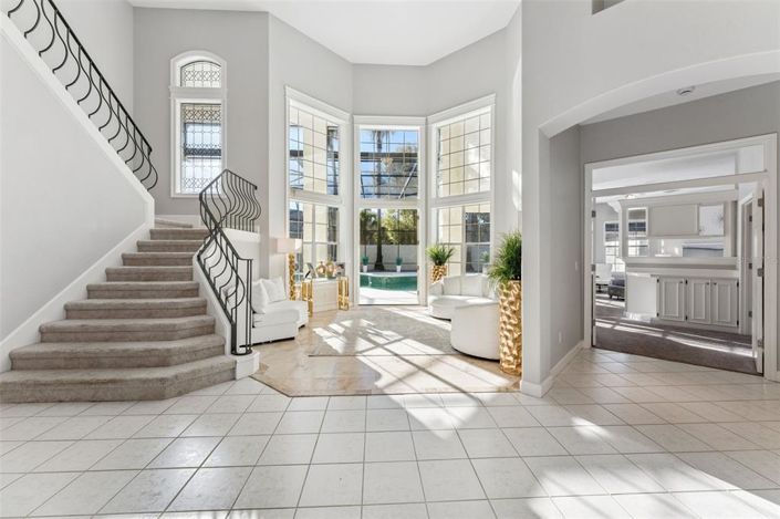 Image No.4-4 Bed Property for sale