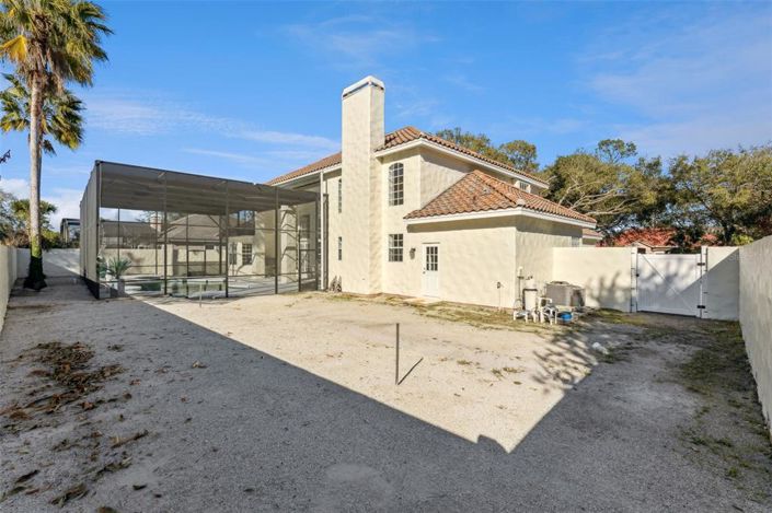 Image No.47-4 Bed Property for sale